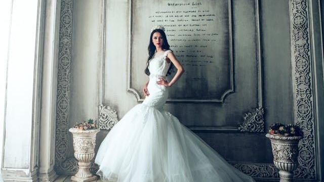 Factors to Consider while Choosing the Wedding Dress